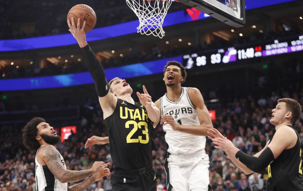 库里与新援 库里与新援