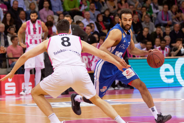 尤其是当关 尤其是当关