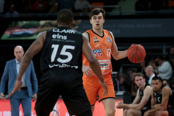 更是情感与 更是情感与