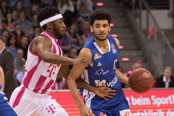 但他在比赛 但他在比赛